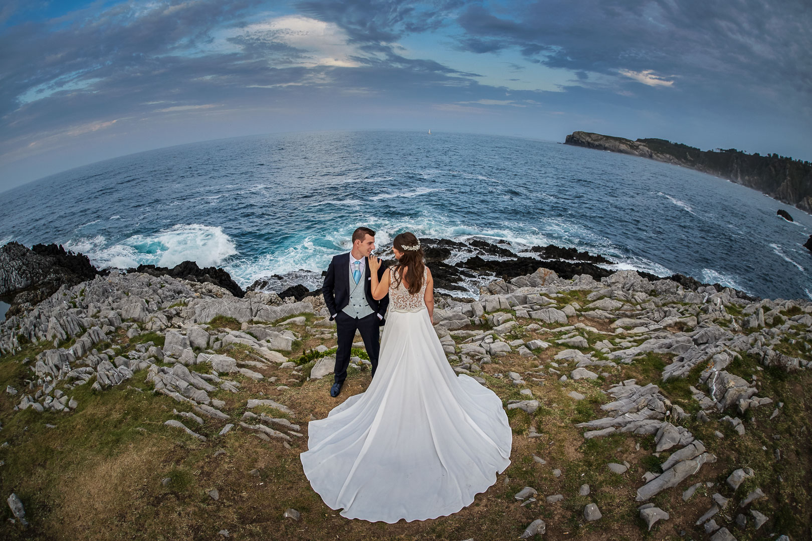 Fotografia de postboda en la playa de Alberto Otero
